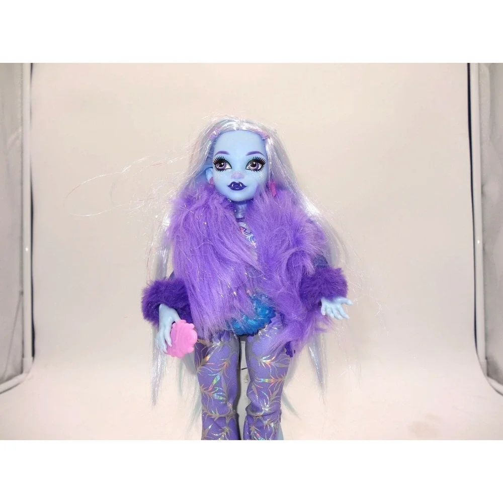 Monster High Doll, Abbey Bominable Yeti with Pet‎ Mammoth Tundra